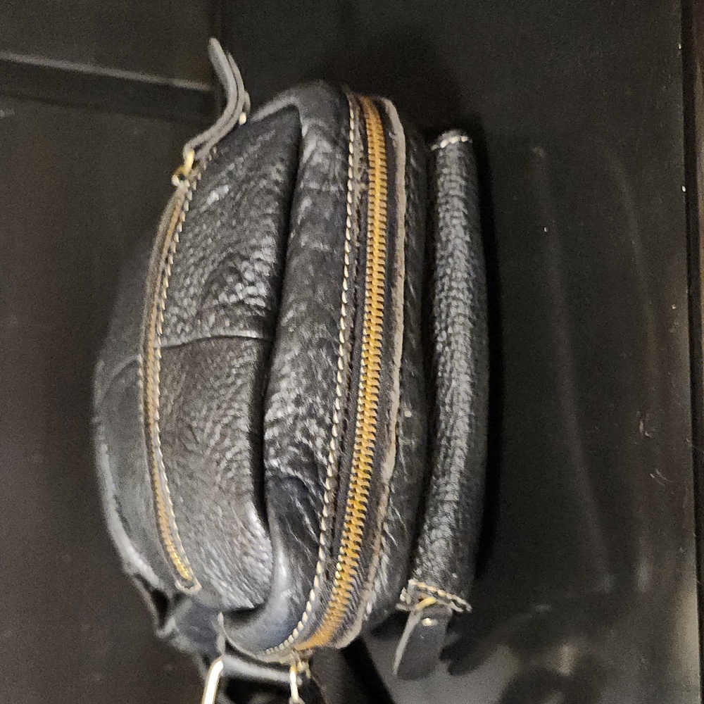 Leather Cross Body Bag - Picture 6 of 7